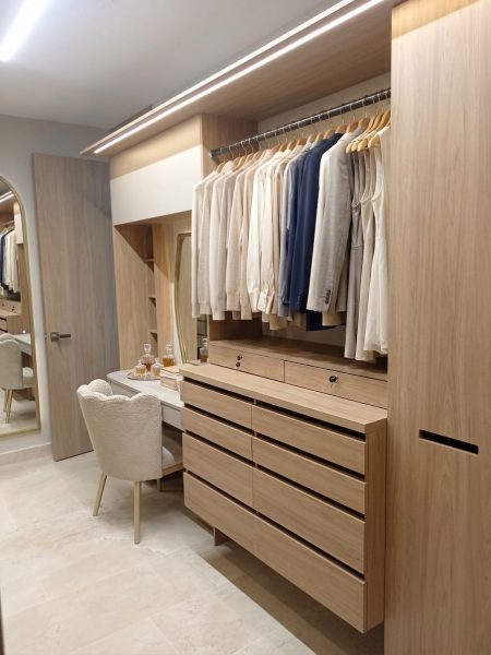 Cartagena - Closet 02